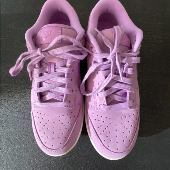 Nike Dunk Low Premium MF,  Women’s Shoes, Fuschia Rush, Size W 8.5 - Picture 9 of 10